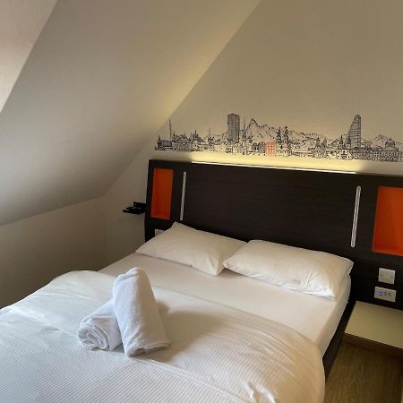 Easyhotel Zuerich Limmatplatz Екстериор снимка
