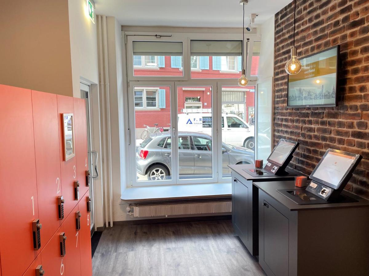Easyhotel Zuerich Limmatplatz Екстериор снимка