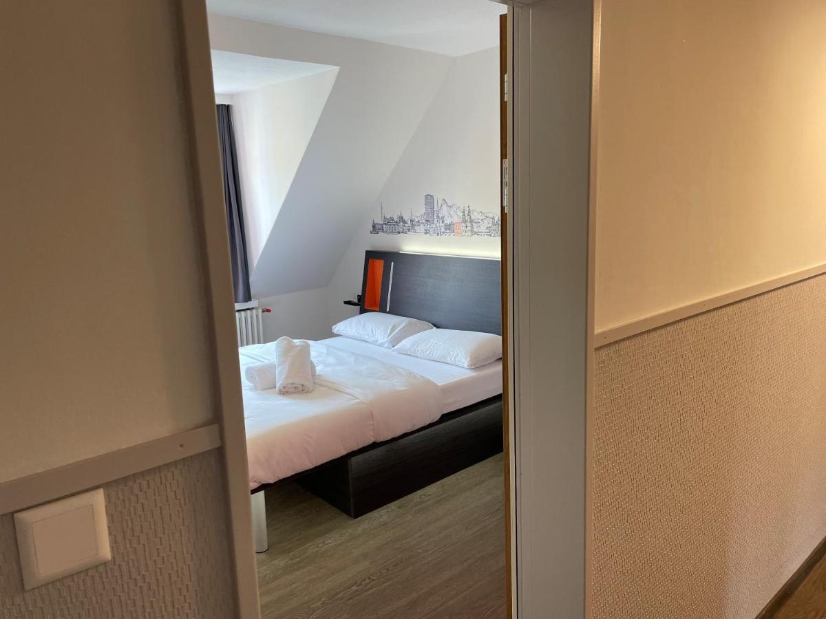 Easyhotel Zuerich Limmatplatz Екстериор снимка